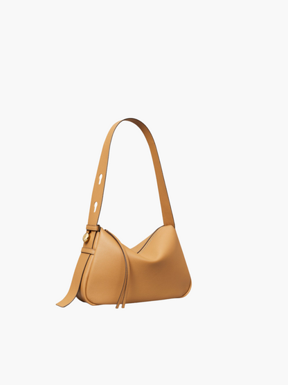 Estelle Carryall